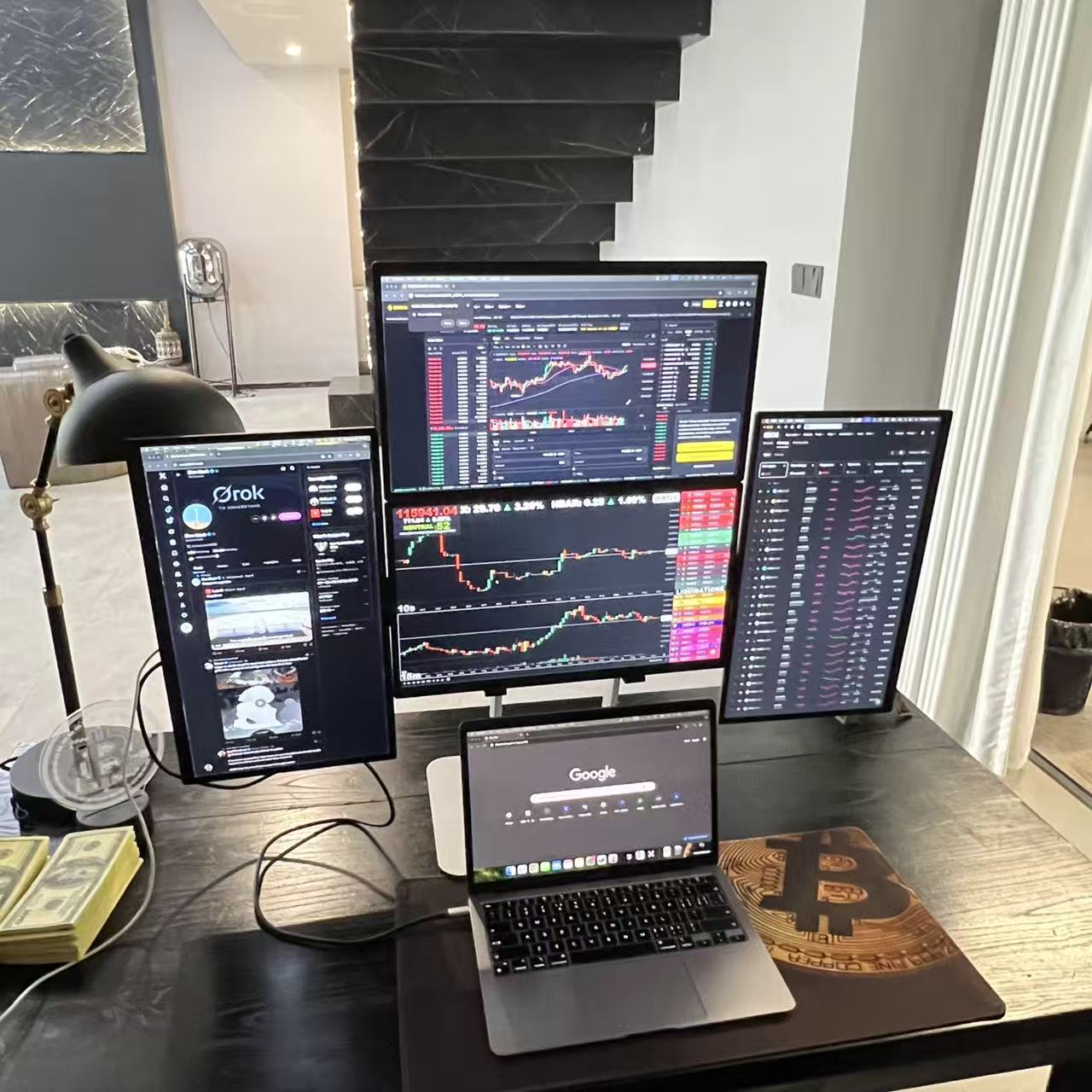 Lepow FlexScreen – 4 x 18.5" Modular Portable Monitors