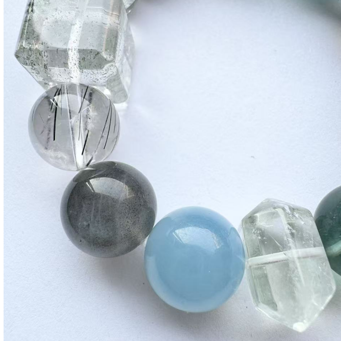 Lepow Crystal Energy Bracelet – Green Phantom Quartz, Fluorite, Moonstone & Aquamarin