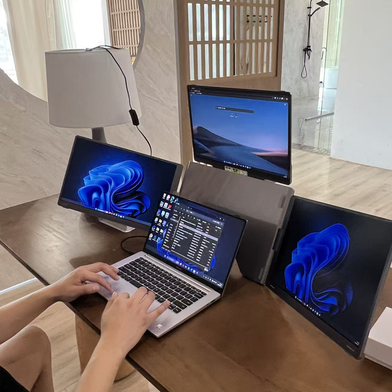 Lepow TriCreate 16/14" Triple Portable Monitor – FHD+ IPS, HDR, USB-C